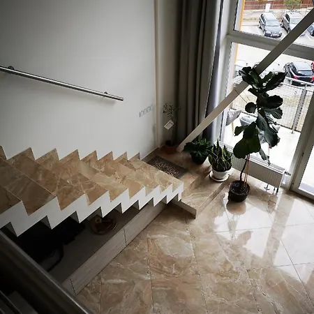Manufakturu Loft Near Oldtown 公寓